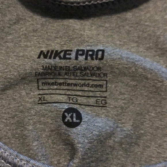 Nike Pro Razorback Tank - Picture 2 of 5